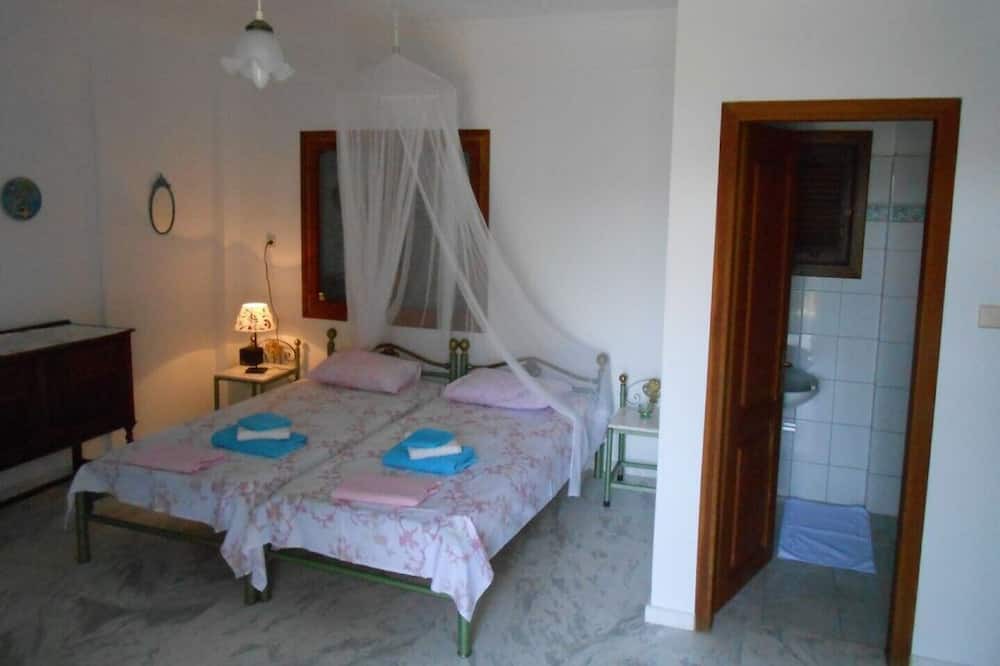 Photo of Bedroom in Pirgadikia