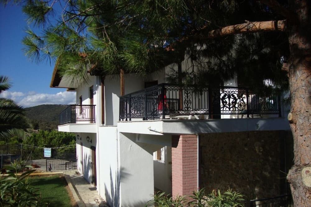 Photo of Outdoor in Pirgadikia