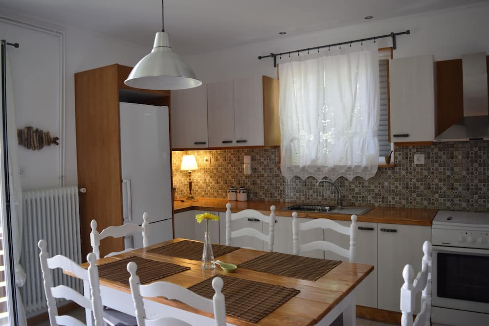 Photo of Kitchen in Rafina-Pikermi