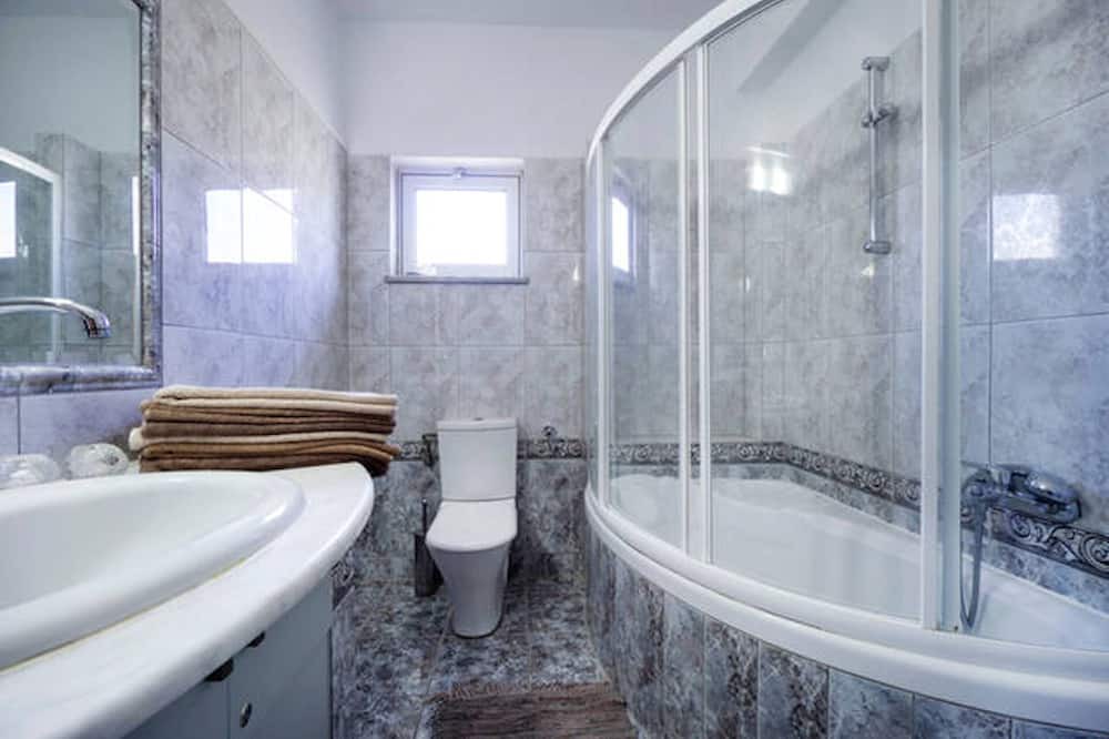Photo of Bathroom in Souda