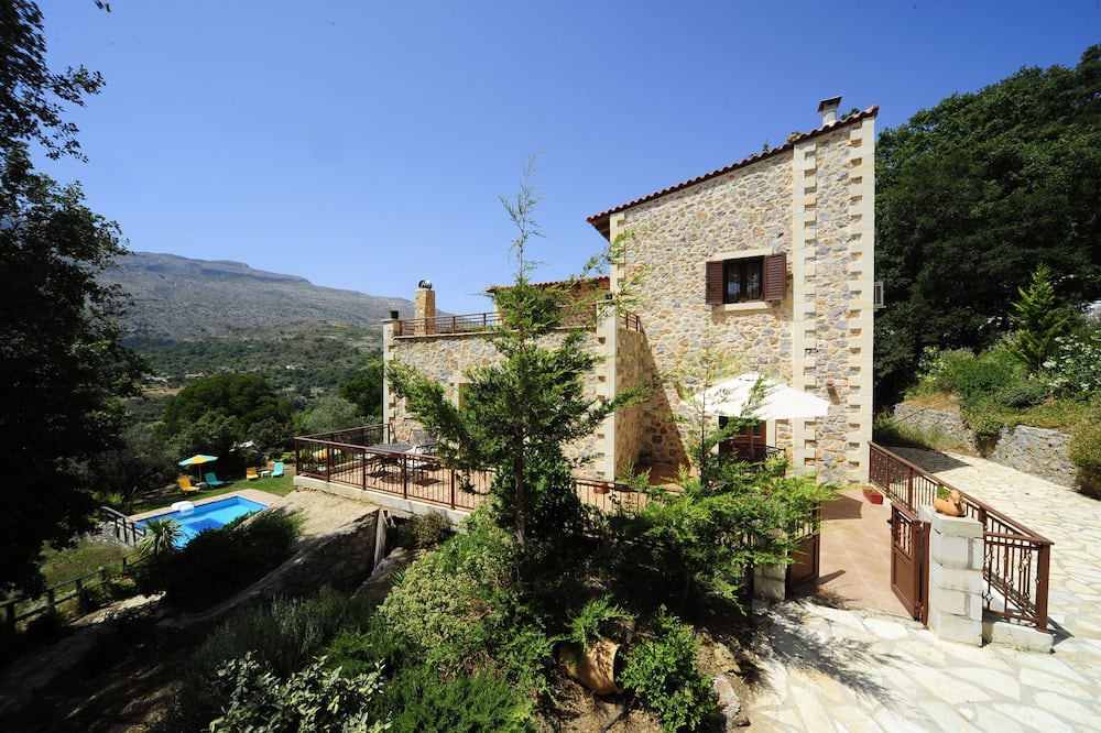 Photo of Outdoor in Mesonisia
