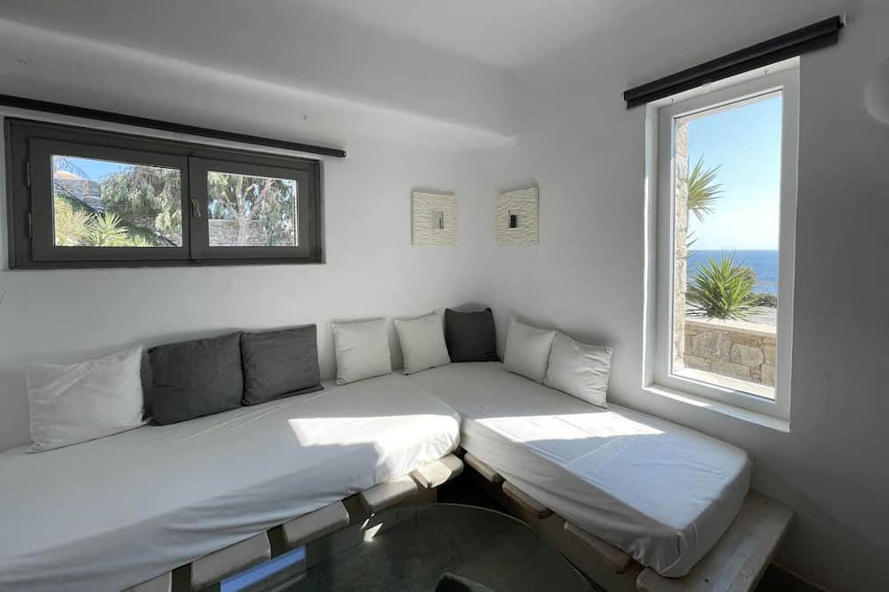 Photo of Livingroom in Paradise