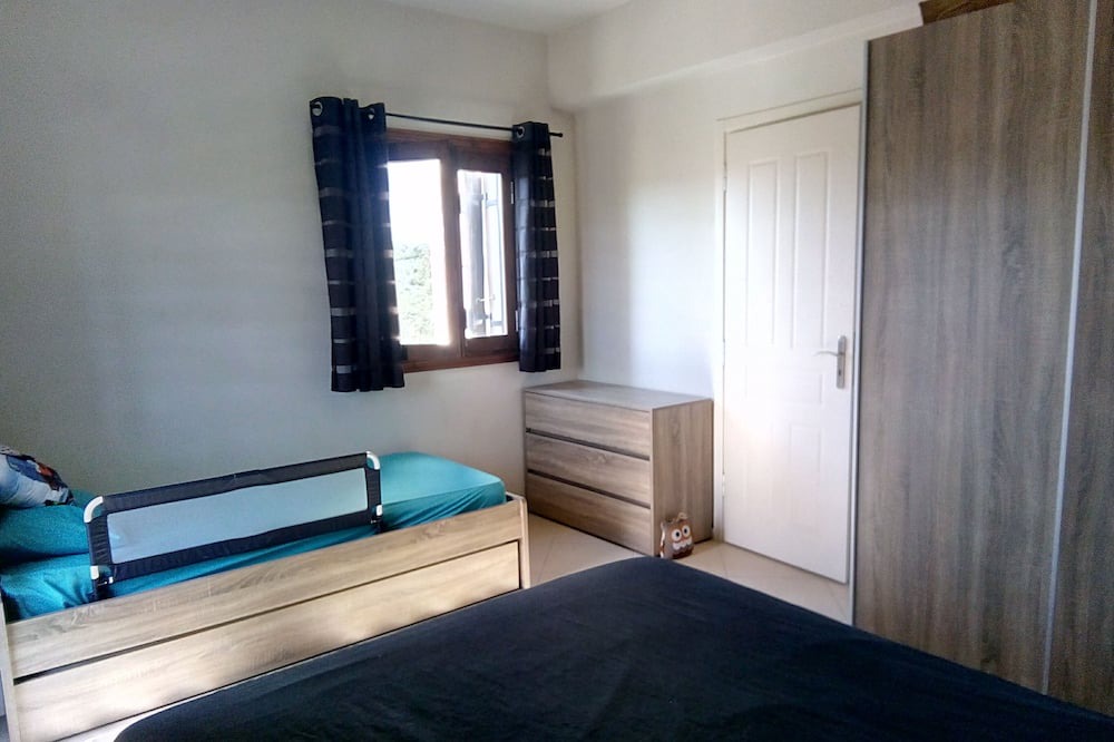 Photo of Bedroom in Darmarochori