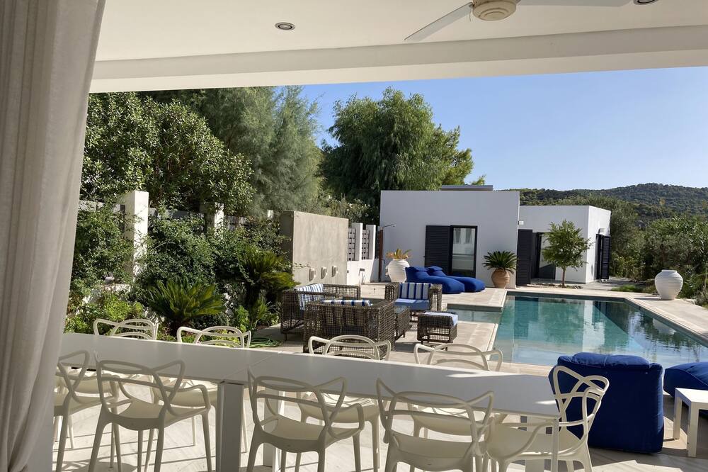 Photo of Patio Balcony in Vagia