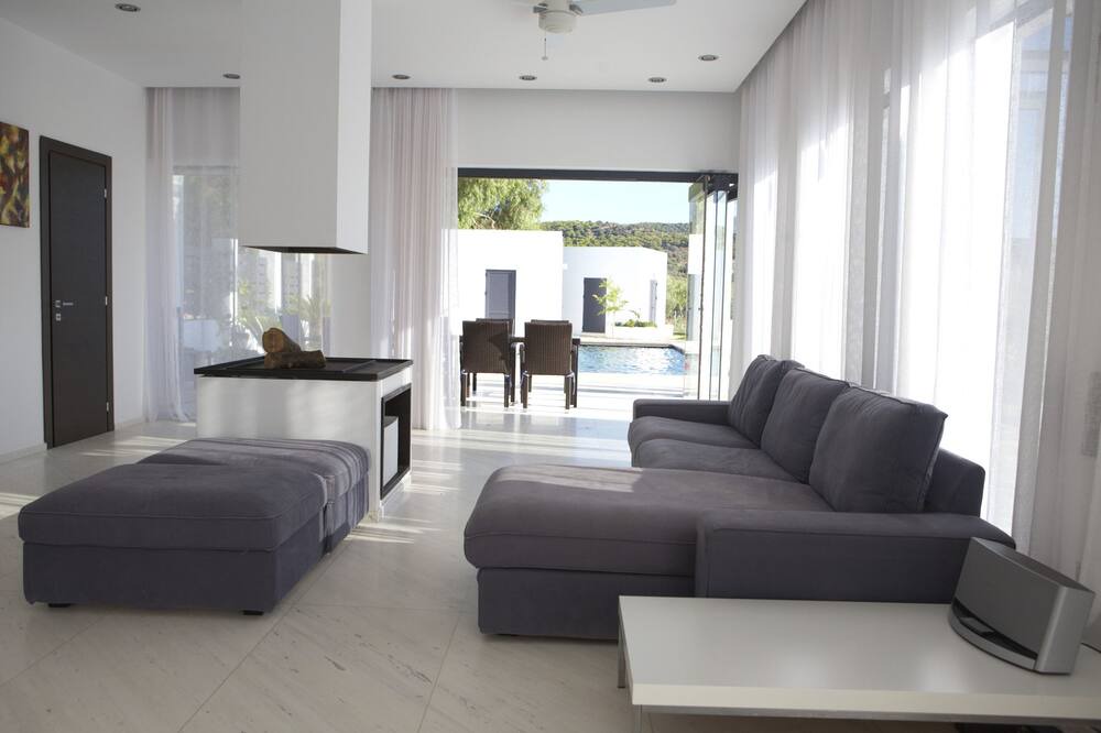 Photo of Livingroom in Vagia