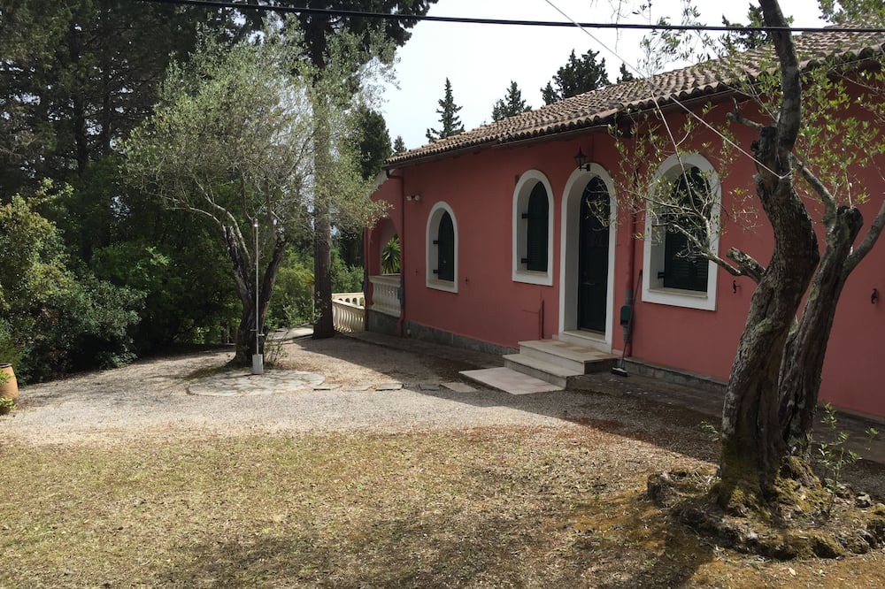 Photo of Outdoor in Gazatika