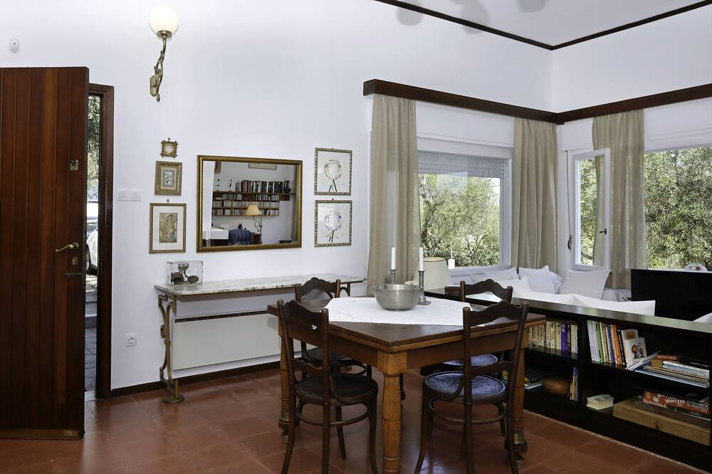 Photo of Kitchen in Polichrono