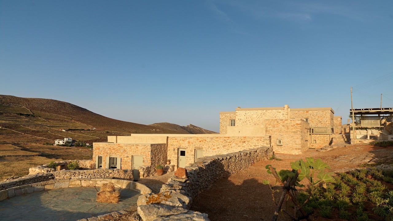 Photo of Others in Chora Folegandros