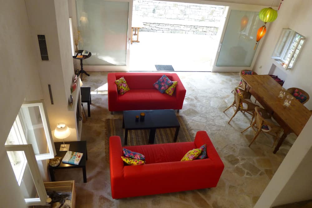 Photo of Livingroom in Koutsi