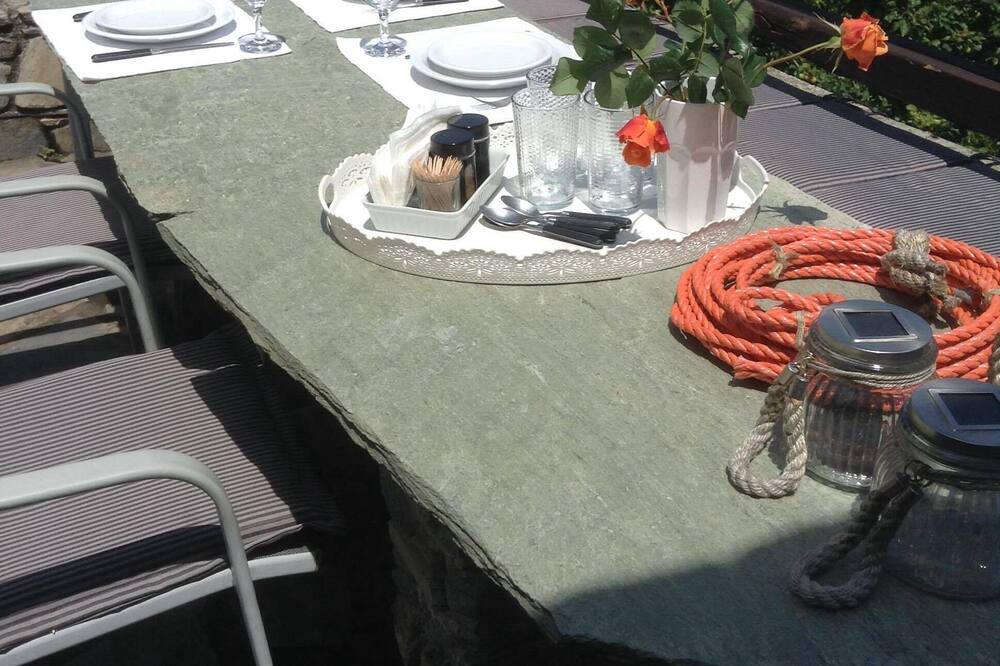 Photo of Patio Balcony in Mouresi