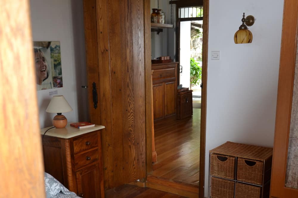 Photo of Bedroom in Mouresi