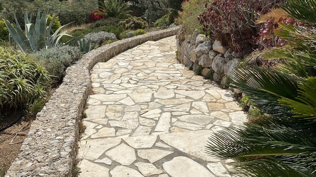 Photo of Outdoor in Agios Emilianos