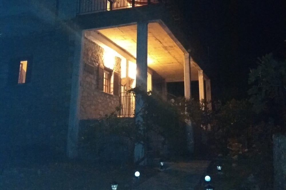 Photo of Outdoor in East Mani