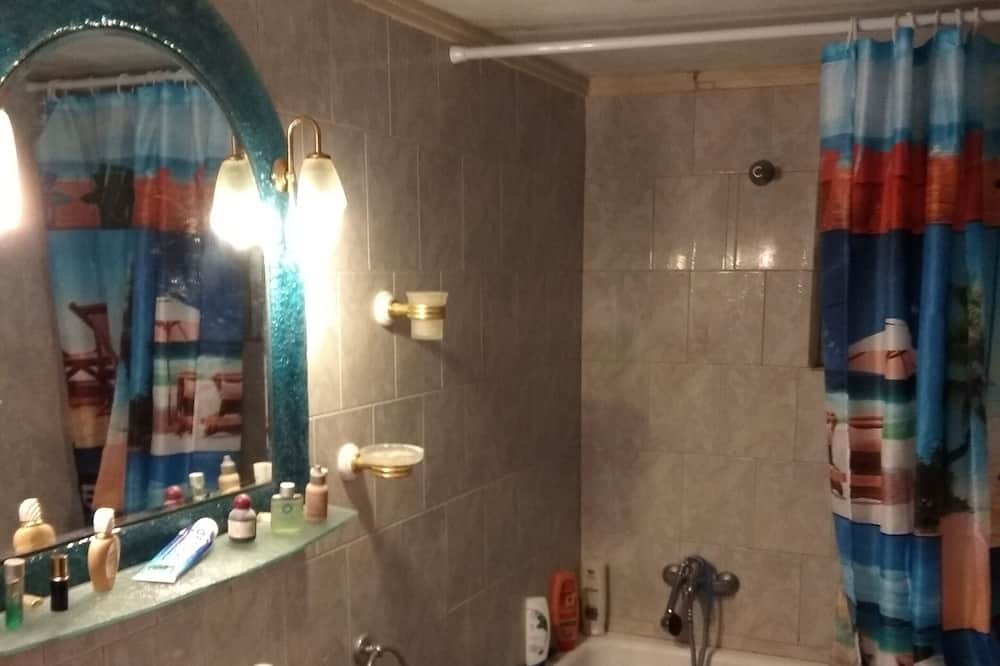 Photo of Bathroom in East Mani