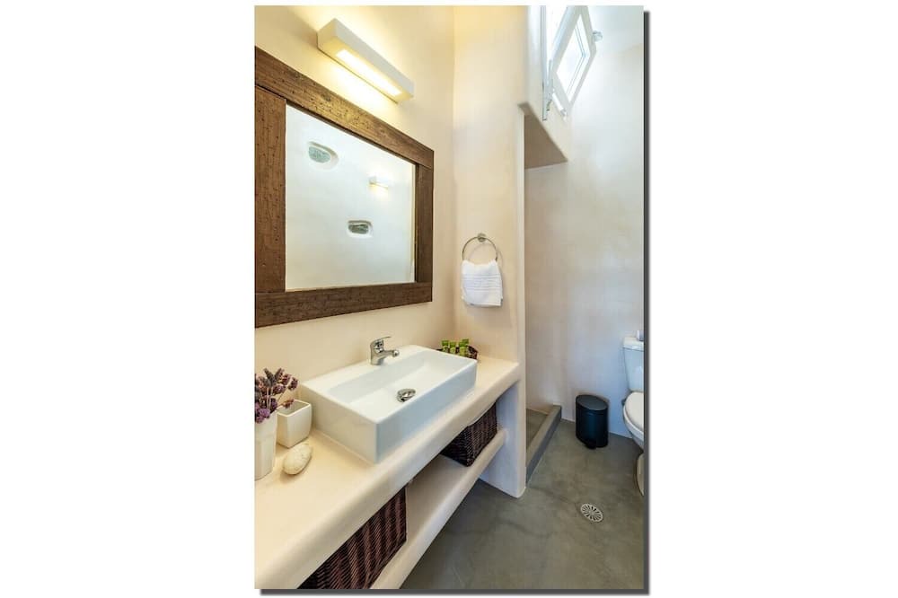 Photo of Bathroom in Krotiri