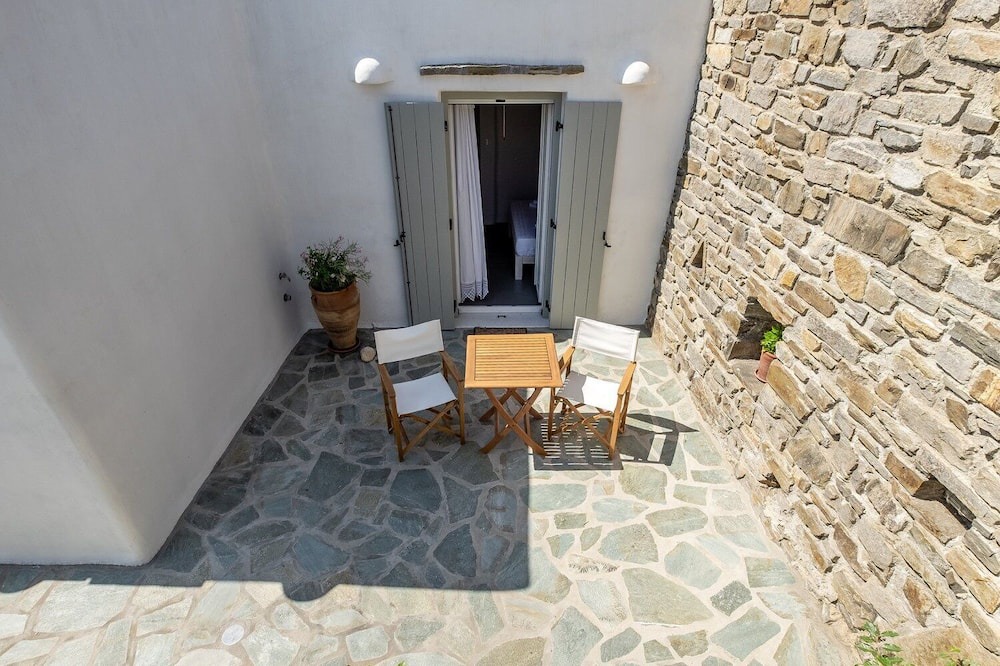 Photo of Patio Balcony in Krotiri