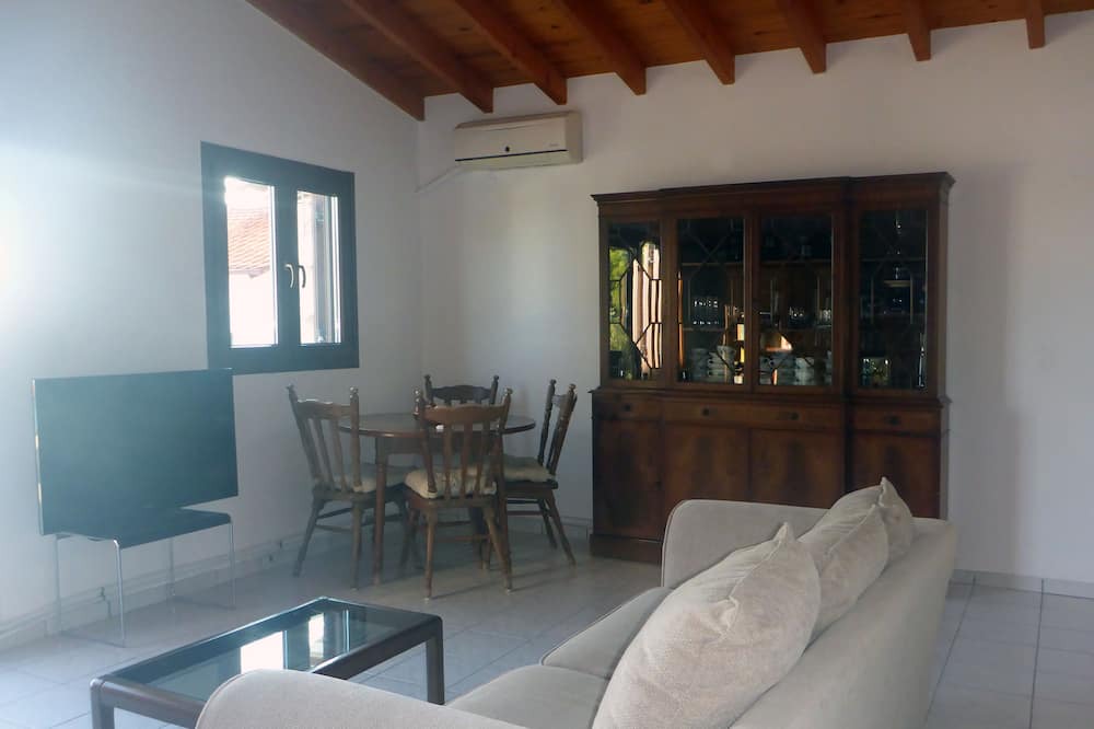 Photo of Livingroom in Mola Kalyva