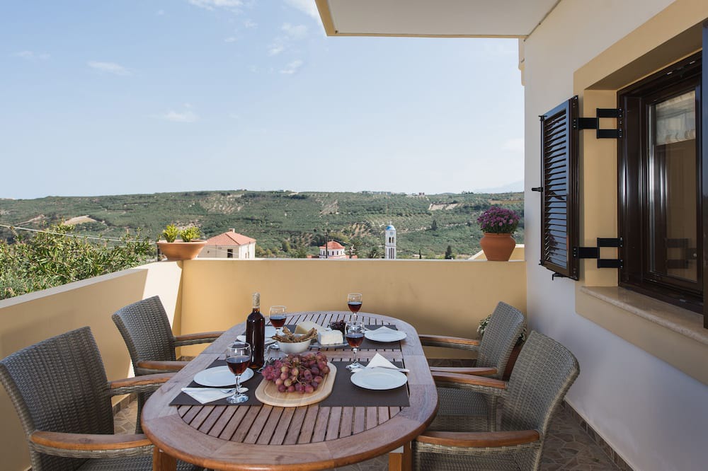 Photo of Patio Balcony in Spilia