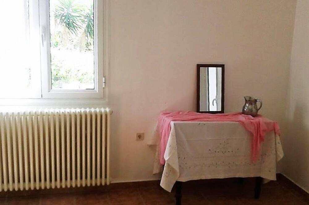 Photo of Bedroom in Kea
