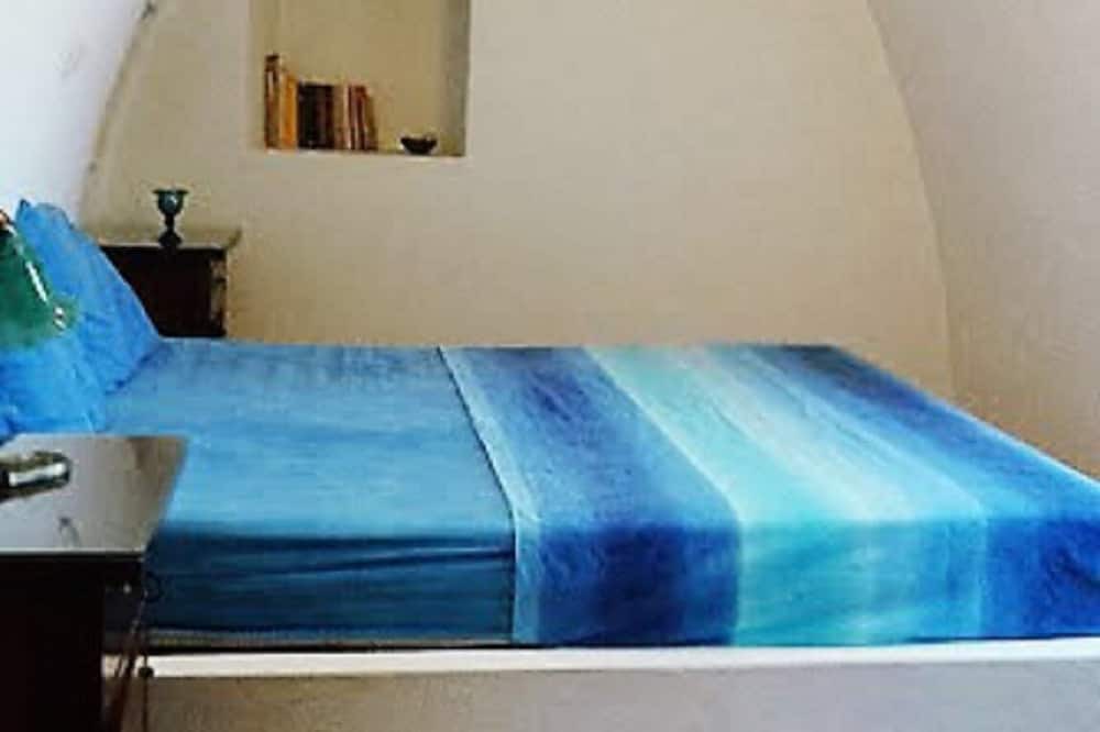 Photo of Bedroom in Kea
