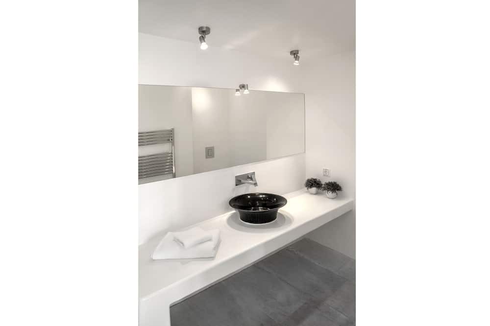 Photo of Bathroom in Kalafatis