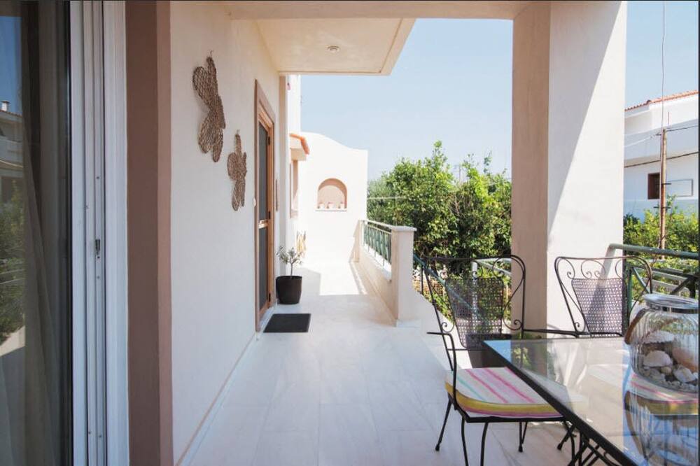 Photo of Patio Balcony in Paralias