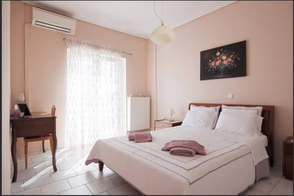 Photo of Bedroom in Paralias