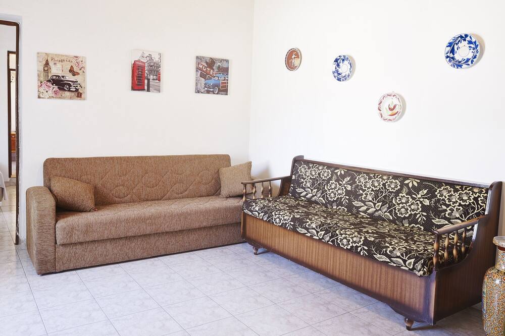 Photo of Livingroom in Archangelos