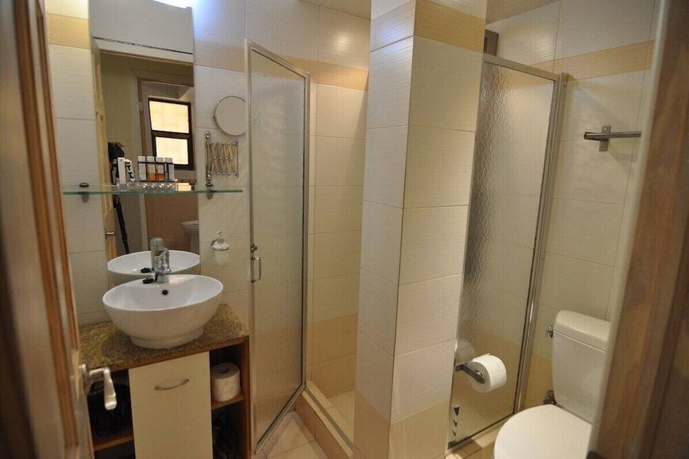 Photo of Bathroom in Pangrati