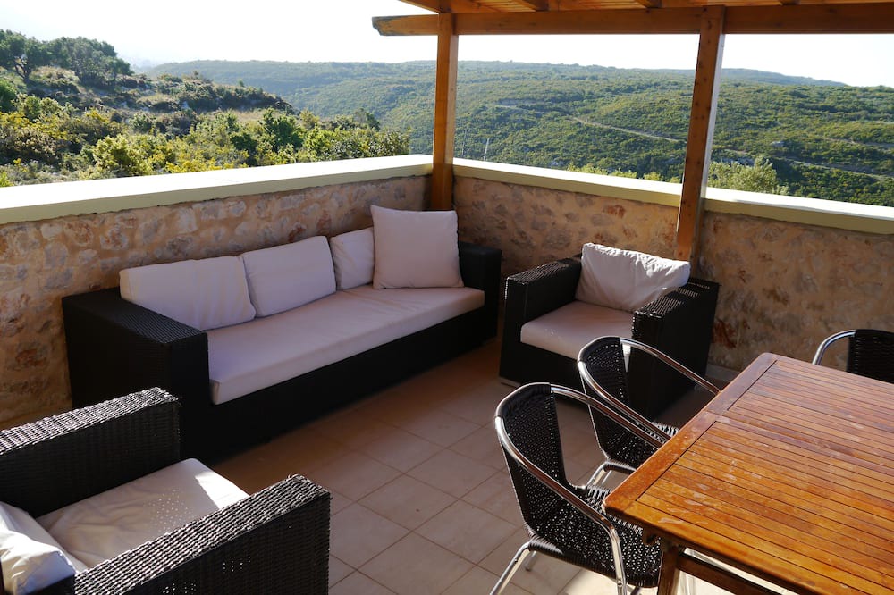 Photo of Patio Balcony in Kateleios