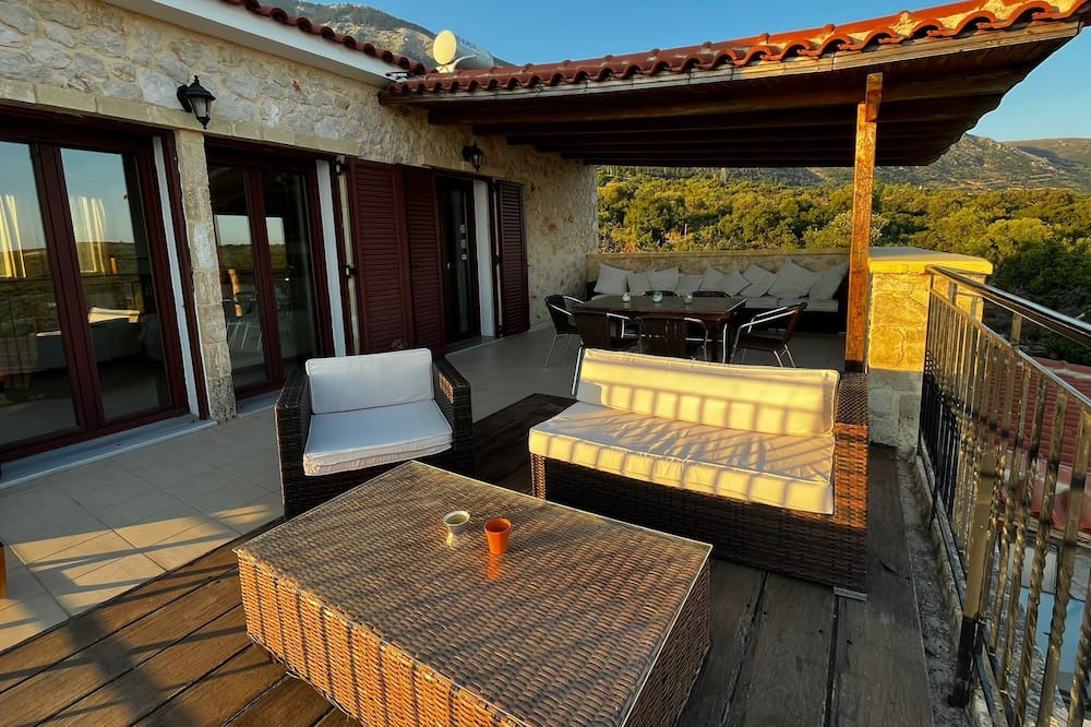 Photo of Patio Balcony in Kateleios