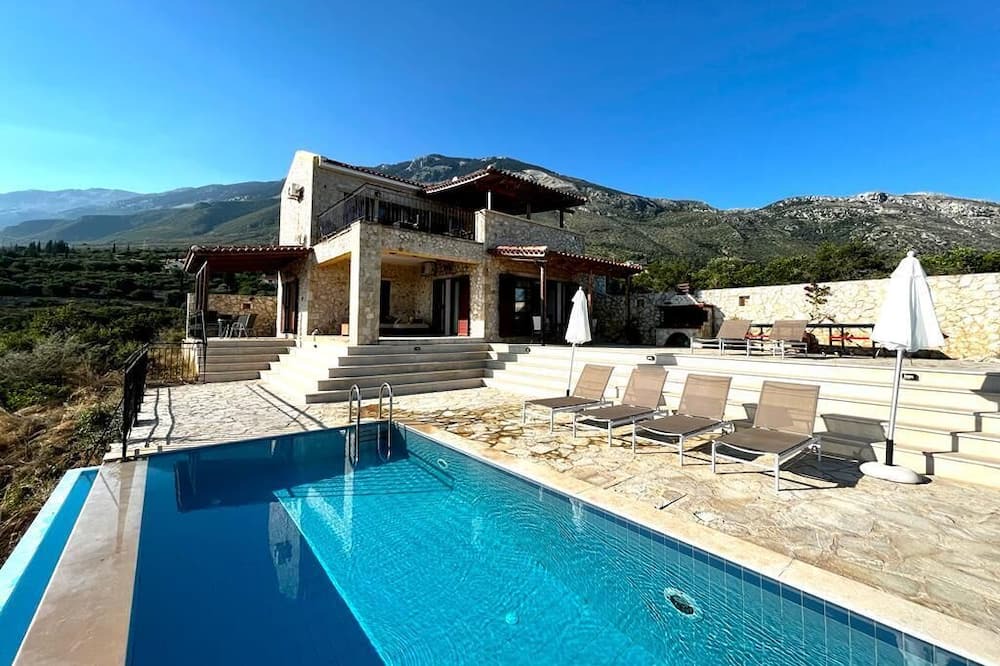 Photo of Outdoor in Kateleios