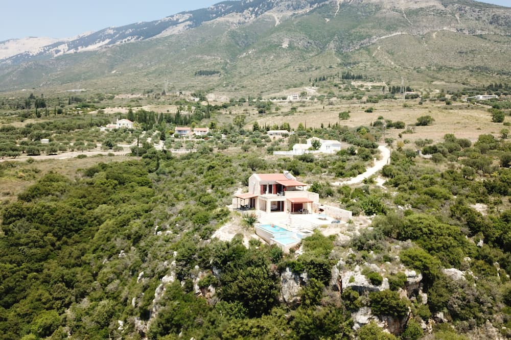 Photo of Outdoor in Kateleios