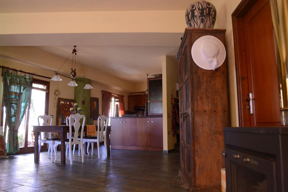 Photo of Livingroom in Kounelion
