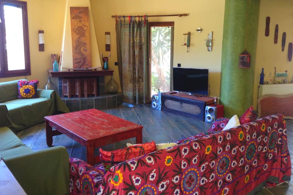 Photo of Livingroom in Kounelion