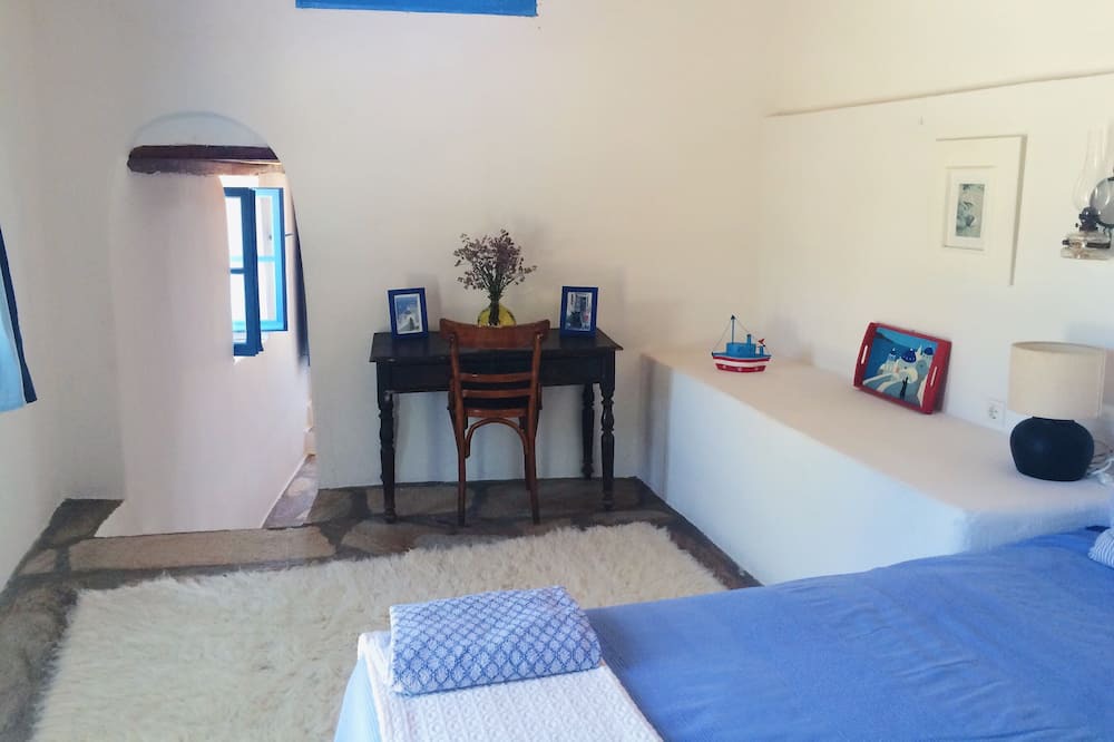 Photo of Others in Milopotas