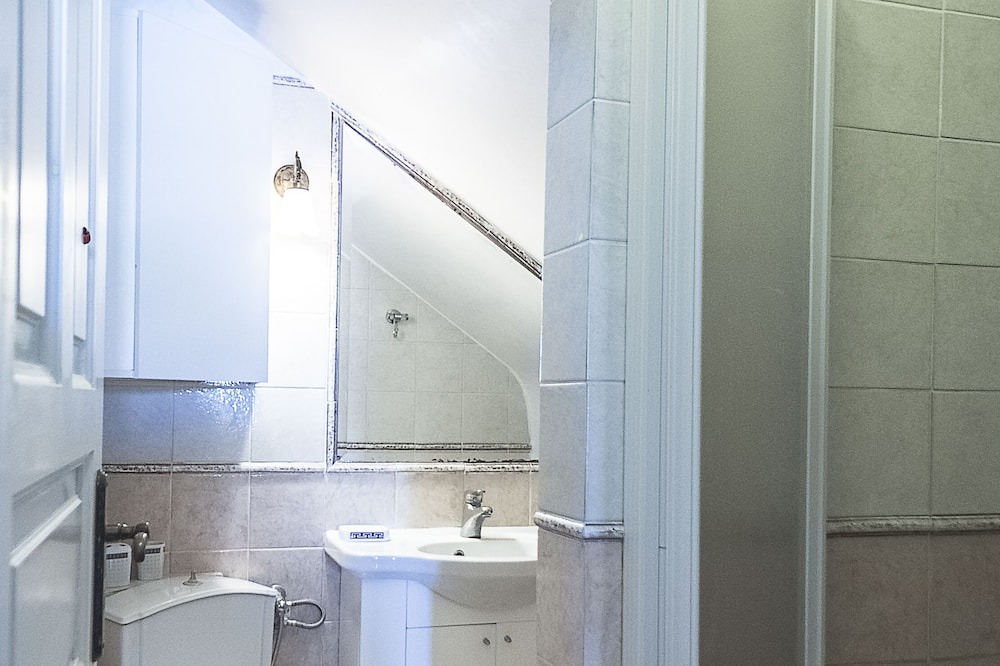 Photo of Bathroom in Hydra
