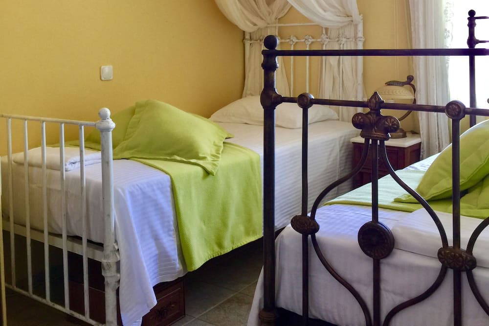 Photo of Bedroom in Hydra