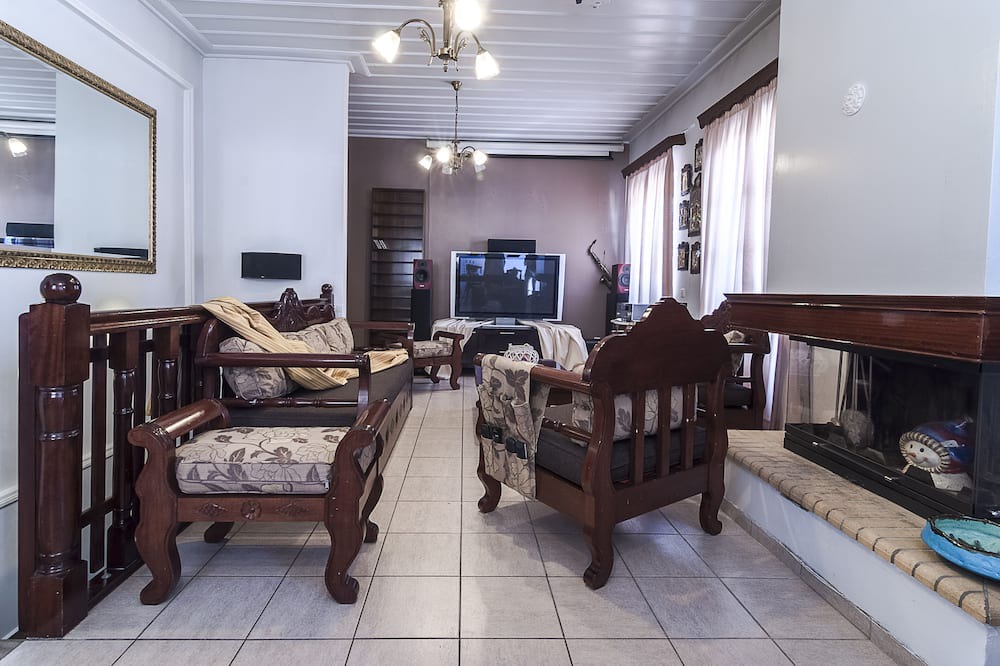 Photo of Livingroom in Hydra