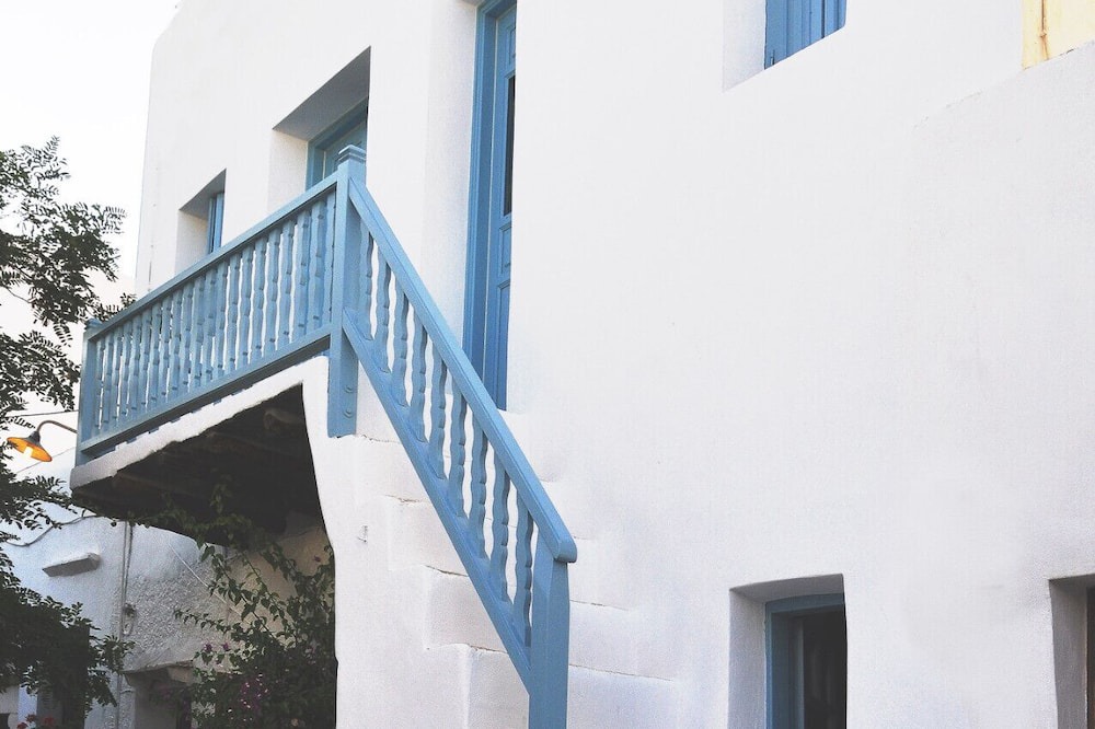 Photo of Others in Folegandros Town
