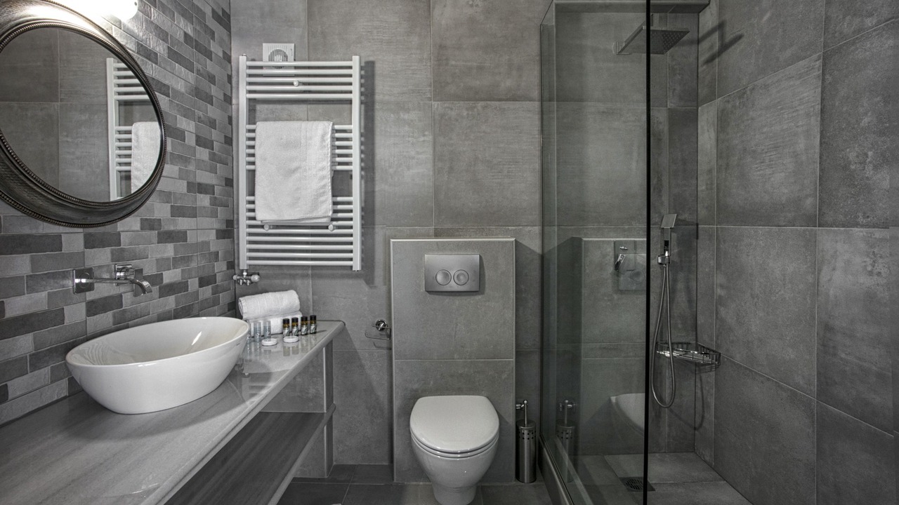 Photo of Bathroom in Volos City Centre