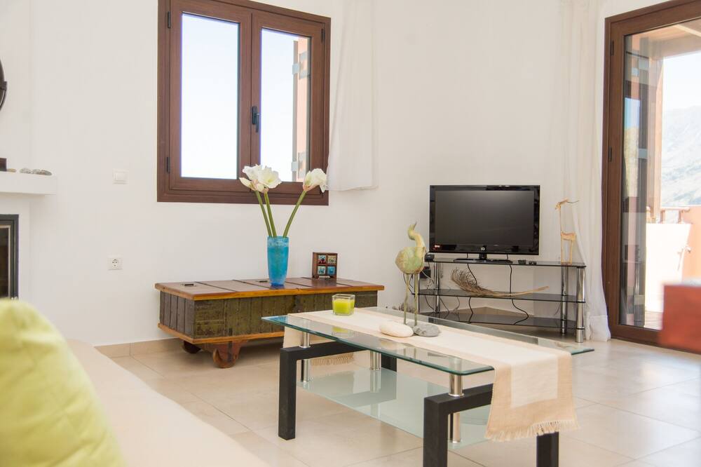 Photo of Livingroom in Exopoli