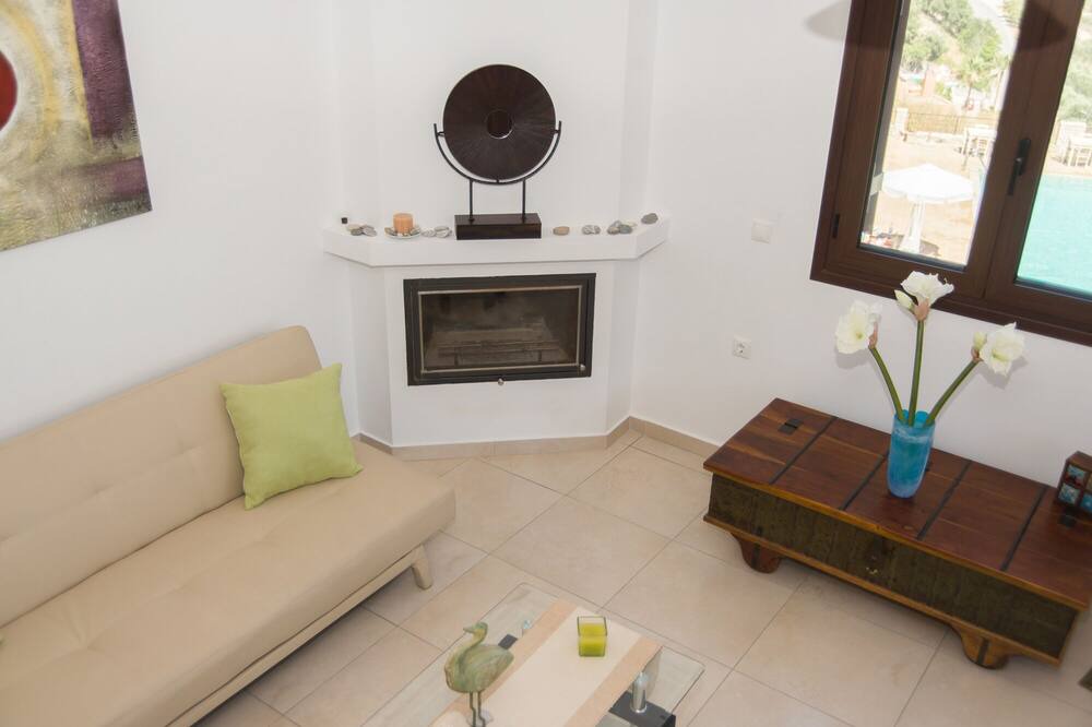 Photo of Livingroom in Exopoli
