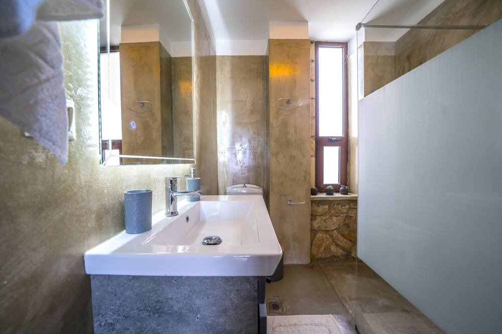 Photo of Bathroom in Spilia