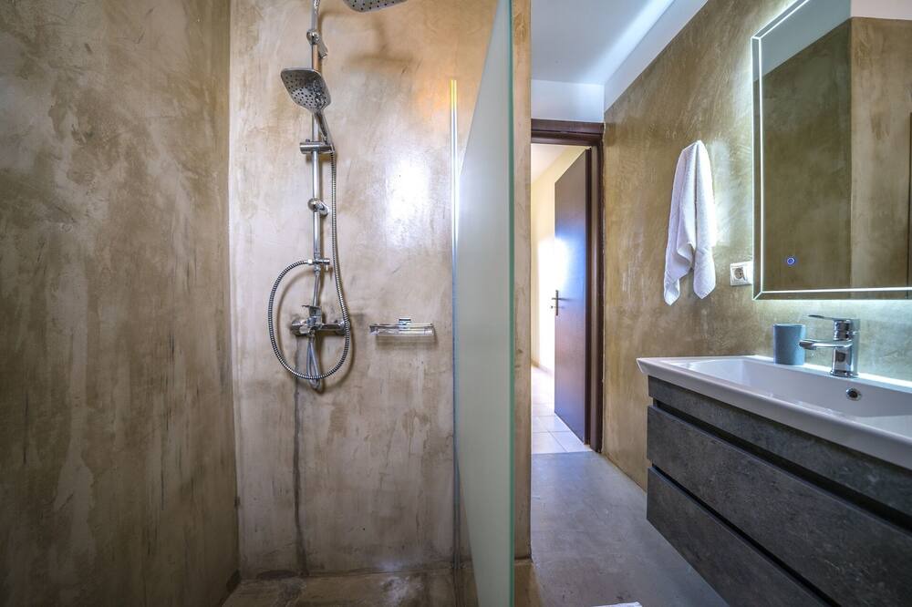 Photo of Bathroom in Spilia