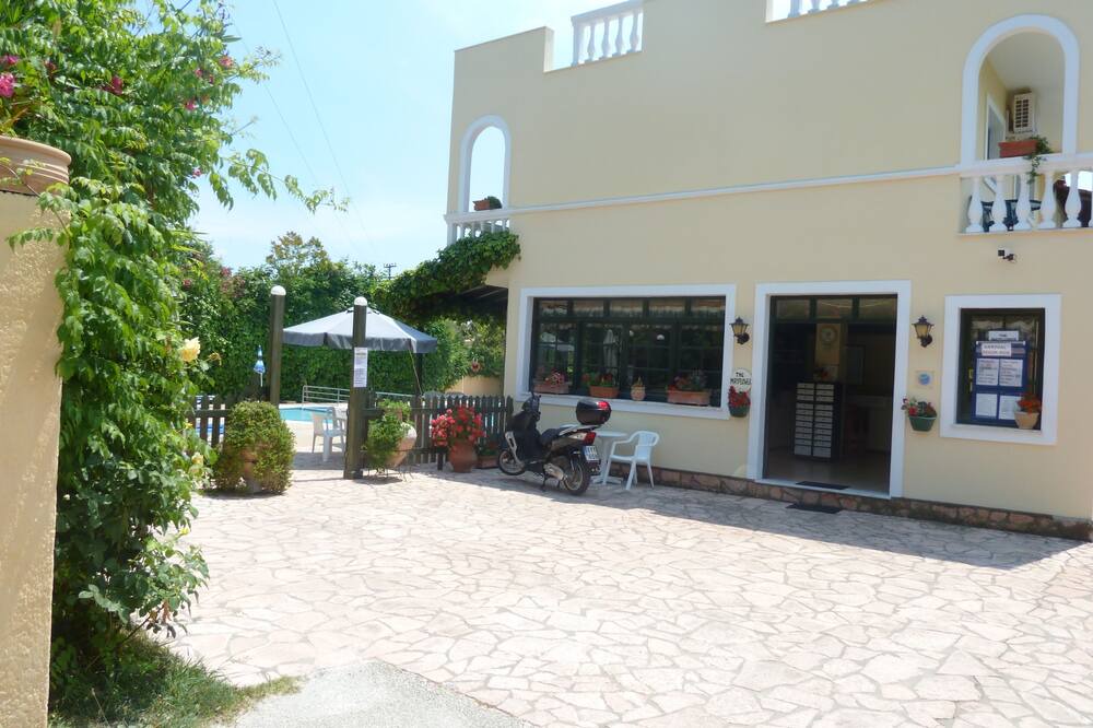 Photo of Outdoor in Moraitika