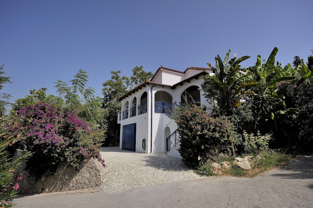 Photo of Others in Gialova