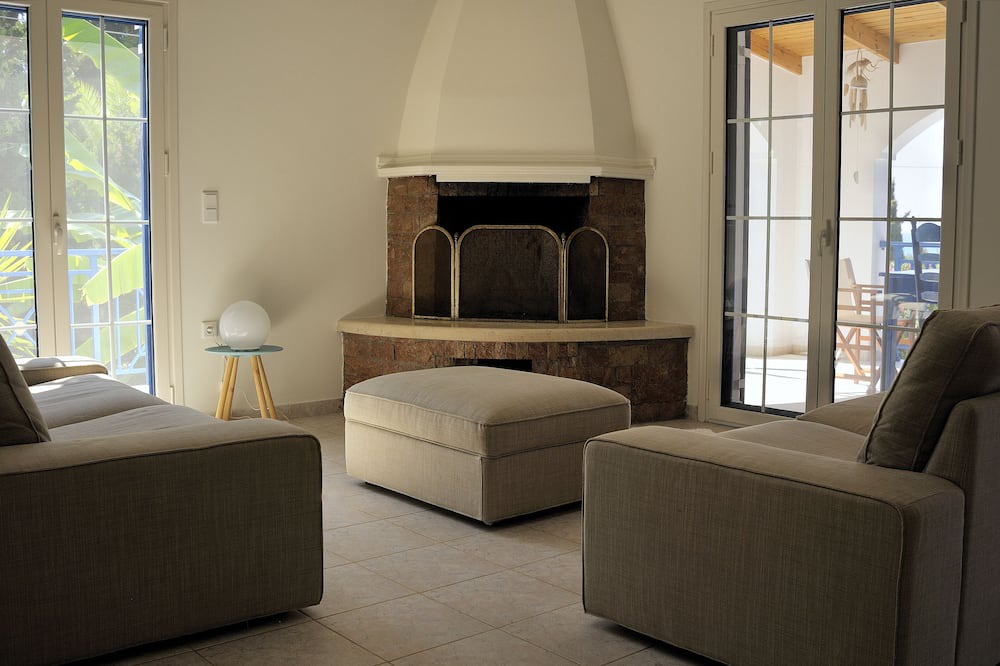 Photo of Livingroom in Gialova