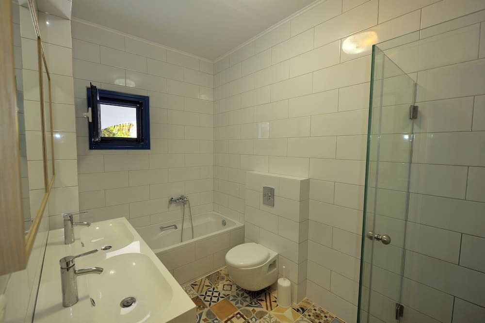 Photo of Bathroom in Gialova