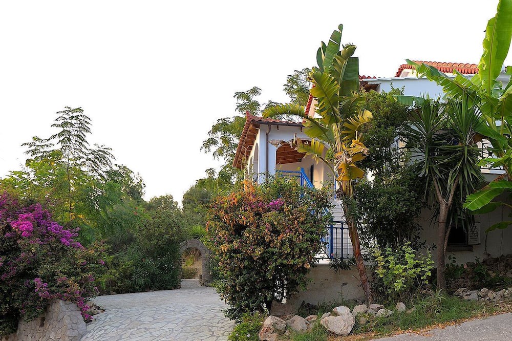 Photo of Outdoor in Gialova